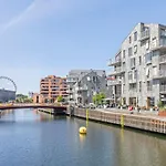 High Standard Apartment In City Center